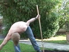 Find-Best-Ass.com presents: Diana la mature se tape le jardinier sur telsev.tv
