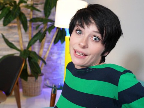 Find-Best-Ass.com presents: Short hair kitty lynn gives a blowjob and gets fucked balls deep
