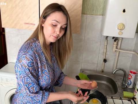 Find-Best-Ass.com presents: To the surprise of the stepson, the stepmom's pussy turned out to be as narrow as the sex doll's pussy