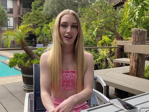 Find-Best-Ass.com presents: I gave this hot blonde slut emma an overflowing creampie