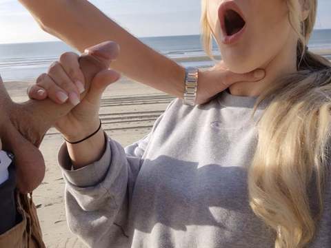 Find-Best-Ass.com presents: Outdoor after a blowjob for a stranger on the beach, i was fucked in public