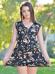 Find-Best-Ass.com presents: Svelte american dark-haired teen Kylie Quinn in shorts toys her twat outdoor